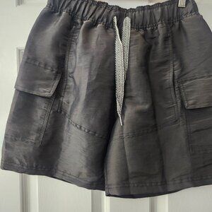 Puma men/ women sports short size small